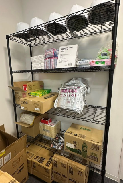 食料・衛生用品等